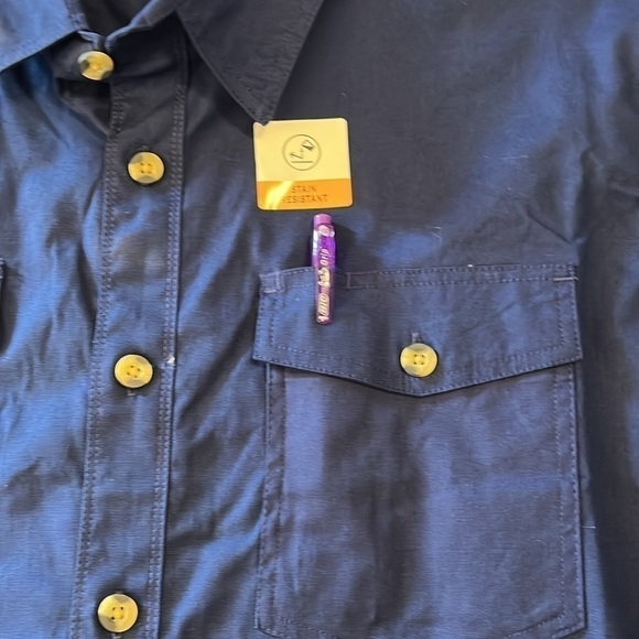 NWT-Eddie Bauer-2XL-Blue-short sleeve, stain resistant, button-down shirt - Picture 4 of 11